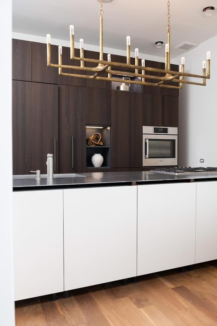Luxury Gold Coast Penthouse With Deck & Views * Chicago