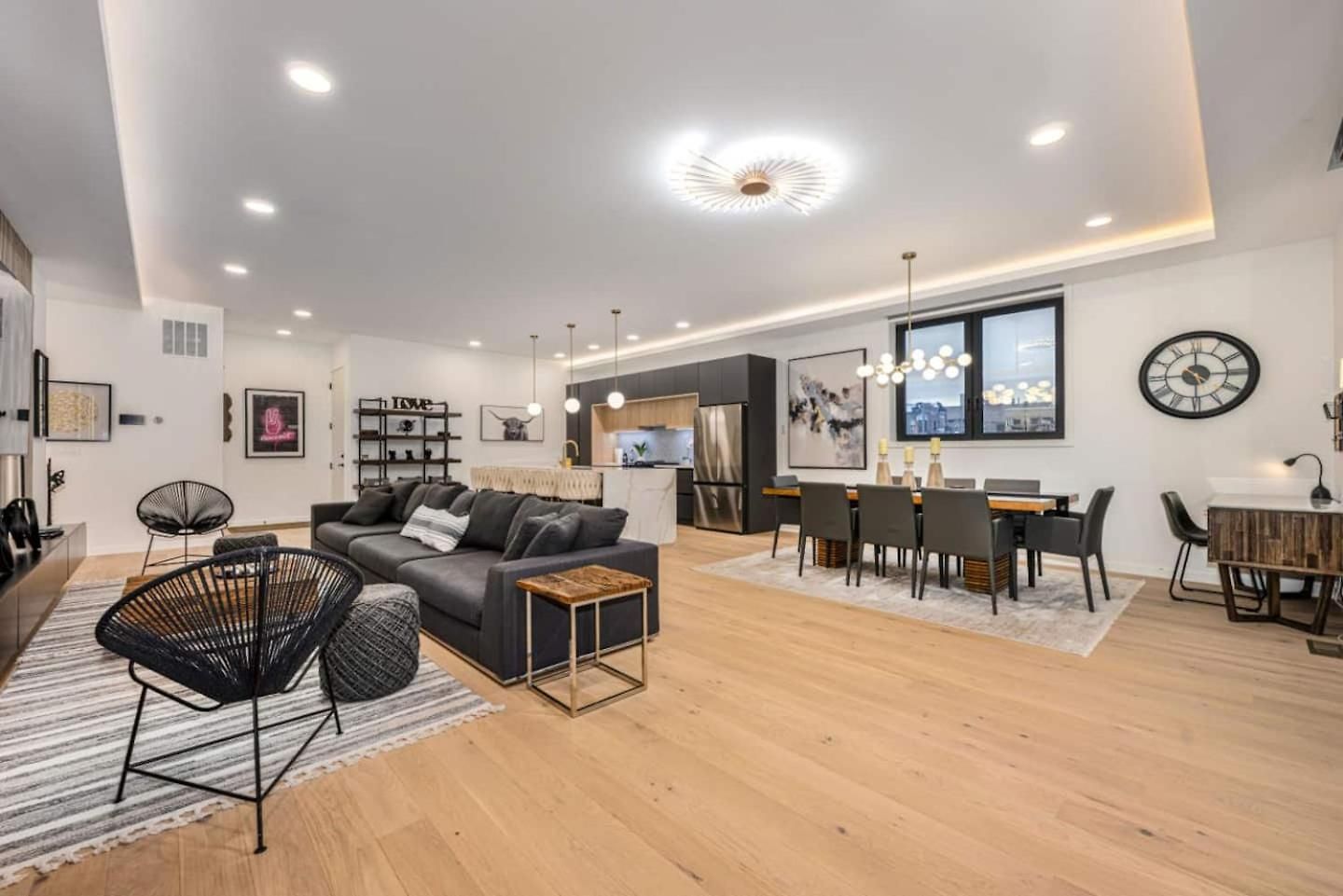 Ultra Modern Luxury - New Construction 4 Bedrooms Holiday home *