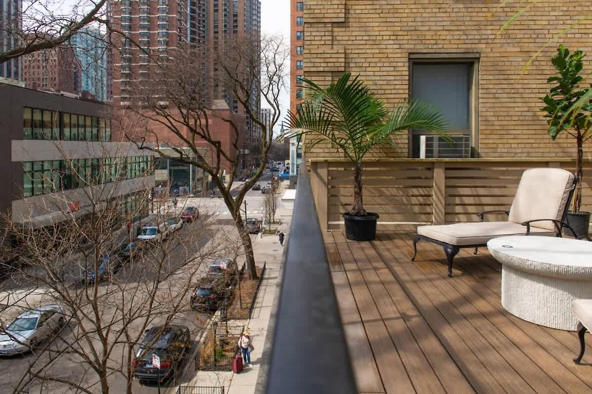 Holiday home Luxury Gold Coast Penthouse With Deck & Views *