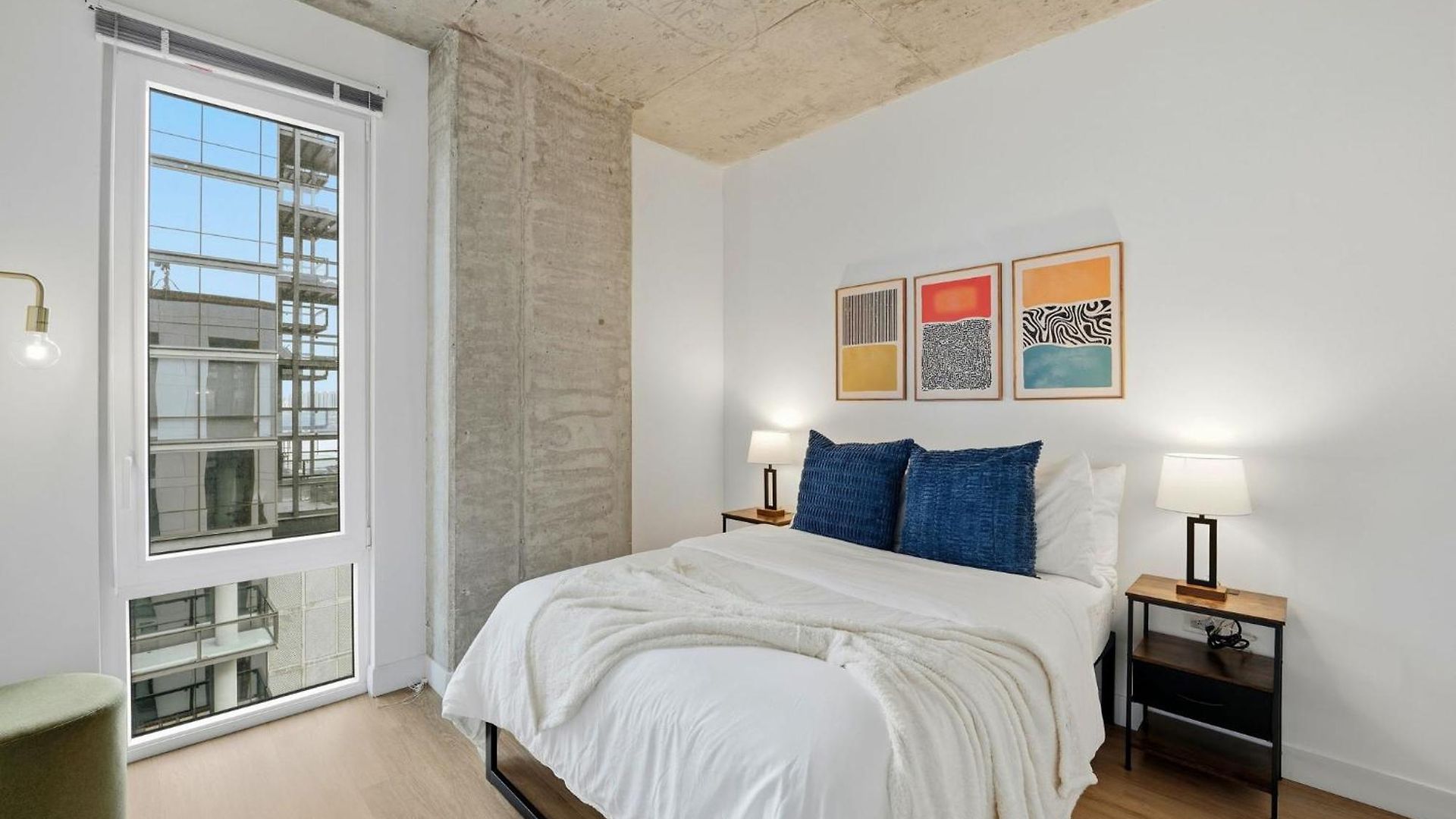 Envitae 4br Modern Sleek Holiday home