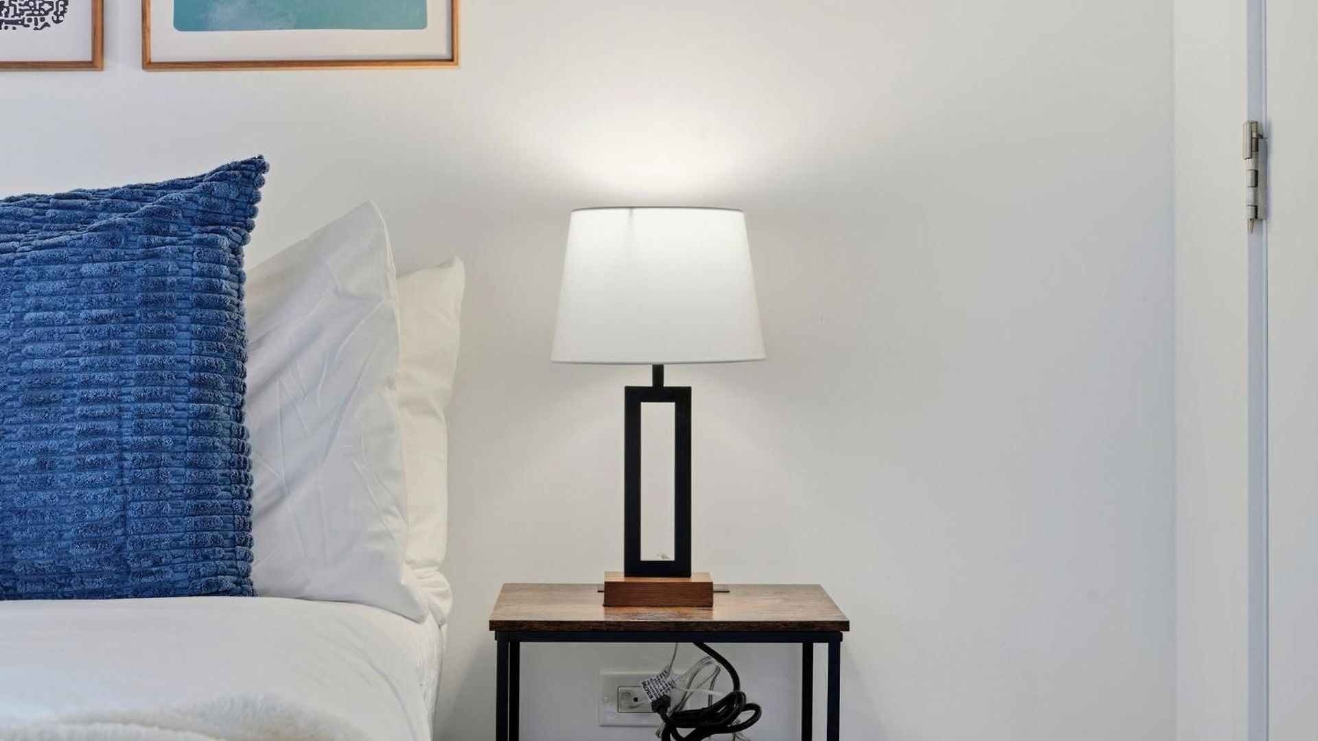 Envitae 4br Modern Sleek Chicago