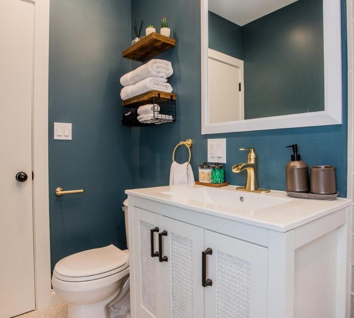 Holiday home The Retreat - Hot Tub, Theater, Game Room, Fire Pit, Bar, Sleeps 14 Chicago