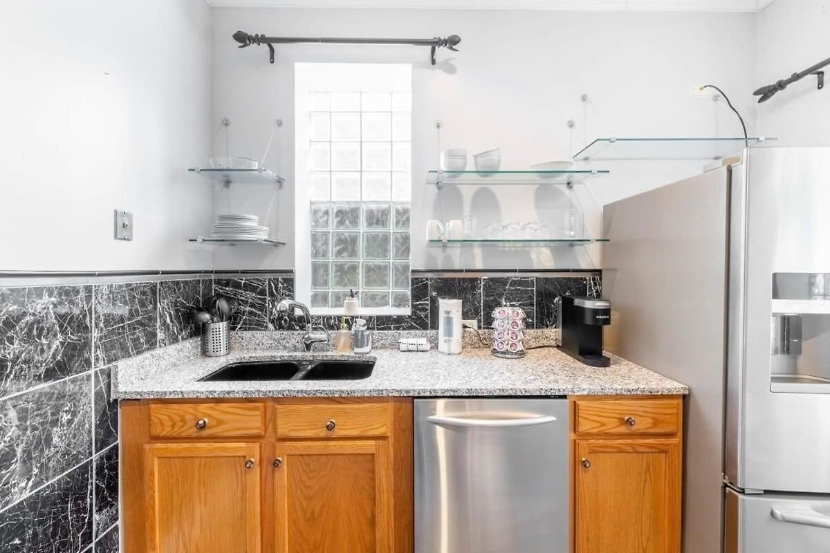 Holiday home Modern 4 Bedroom Greystone