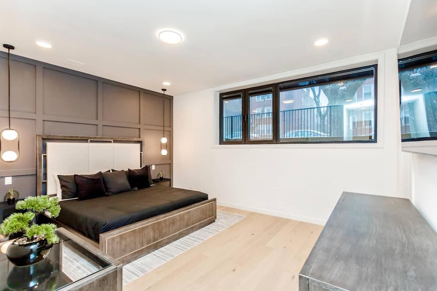 Ultra Modern Luxury - New Construction 4 Bedrooms *