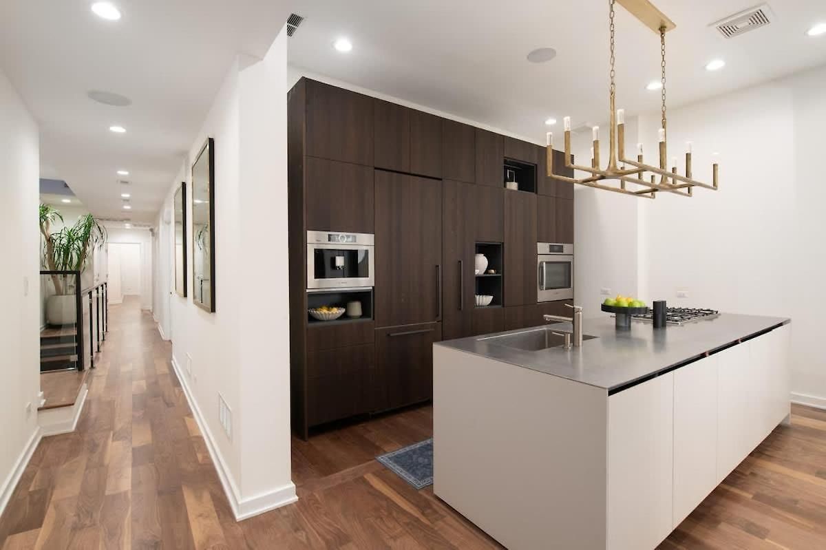Luxury Gold Coast Penthouse With Deck & Views Holiday home *