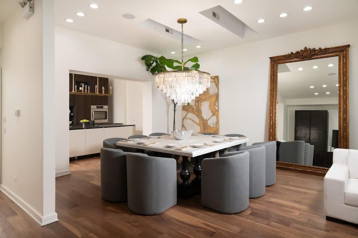 Holiday home Luxury Gold Coast Penthouse With Deck & Views *