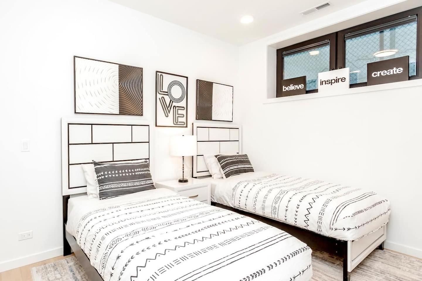 Ultra Modern Luxury - New Construction 4 Bedrooms Holiday home