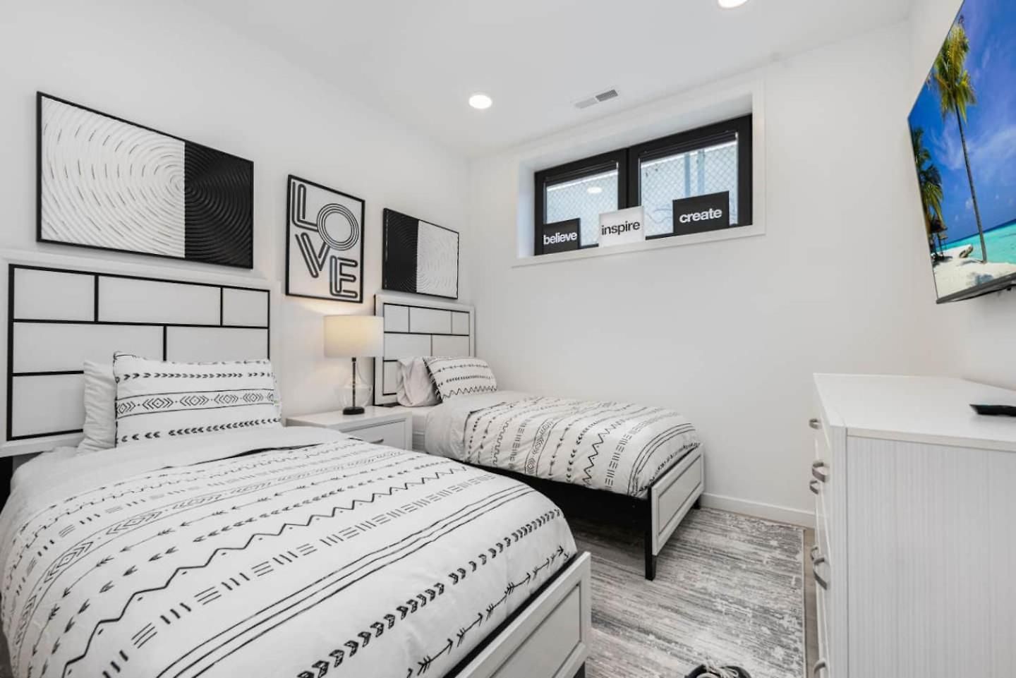 Ultra Modern Luxury - New Construction 4 Bedrooms Chicago