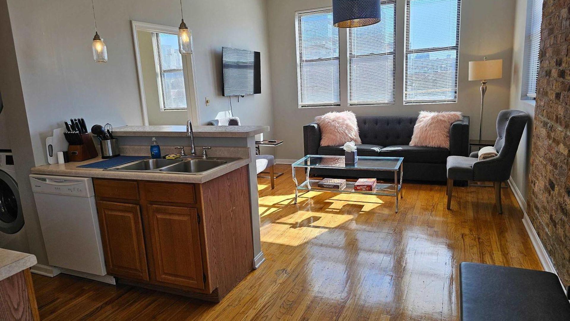 Two Bedroom West Loop Apartment