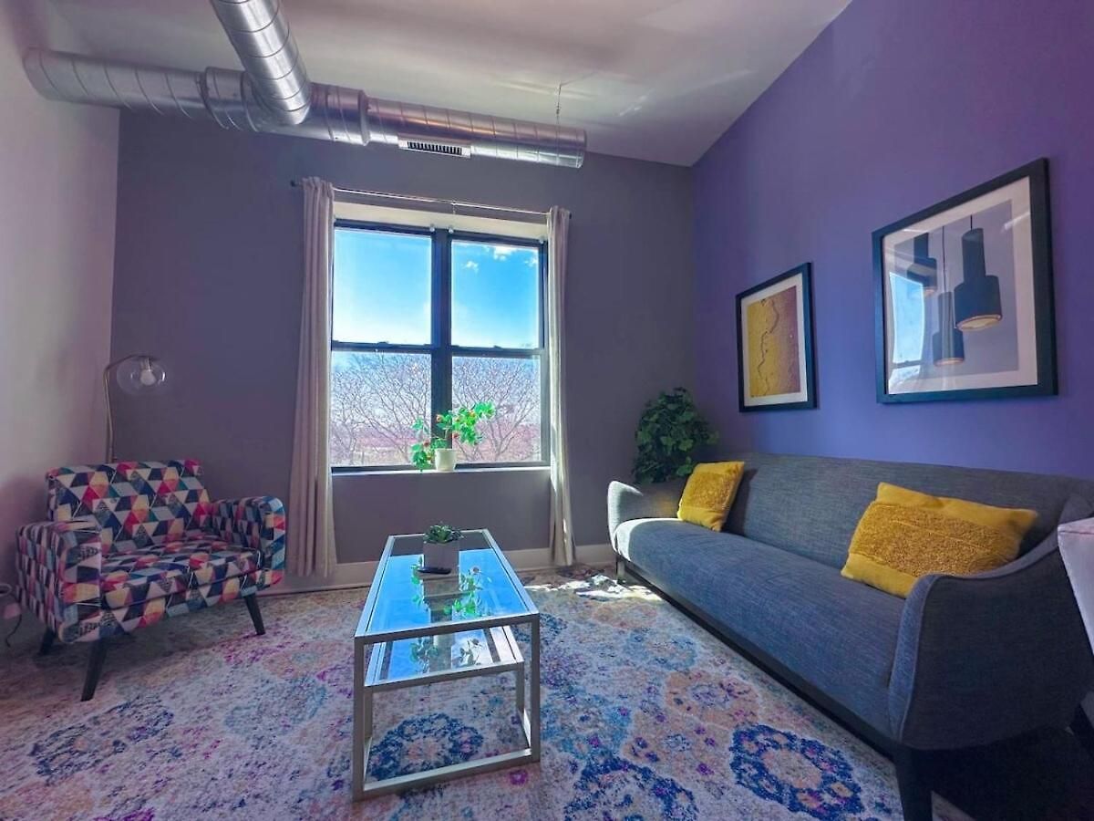 Spacious 3br 420-friendly | Mccormick & Uic Campus Apartment Chicago