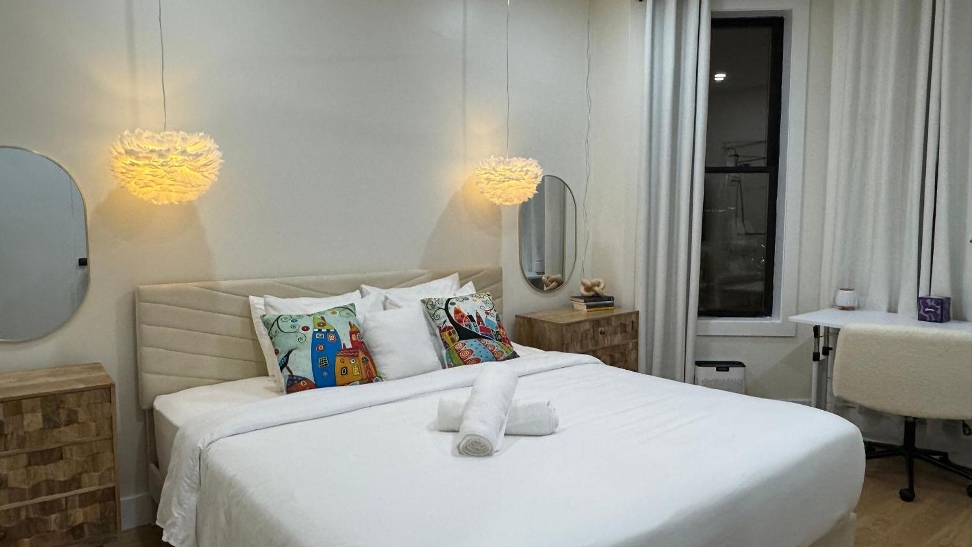 Sleek Avondale Bath 2 Bed King And Queen And Garage