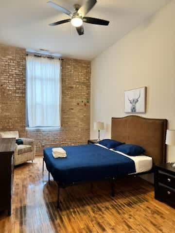 Apartment 4 Bedroom Sleeps 20 People