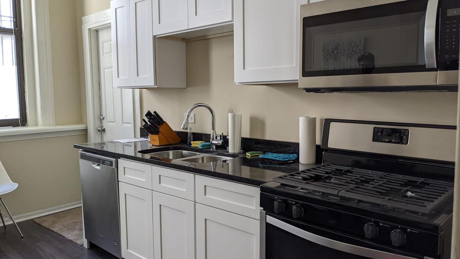 Apartment Downtown Vintage Chicago