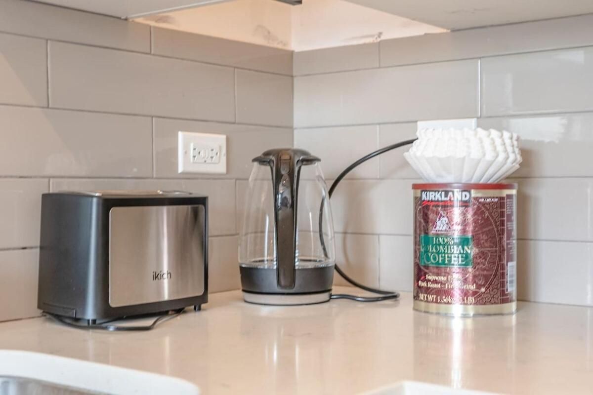 Apartment Spacious 3br 420-friendly | Mccormick & Uic Campus Chicago