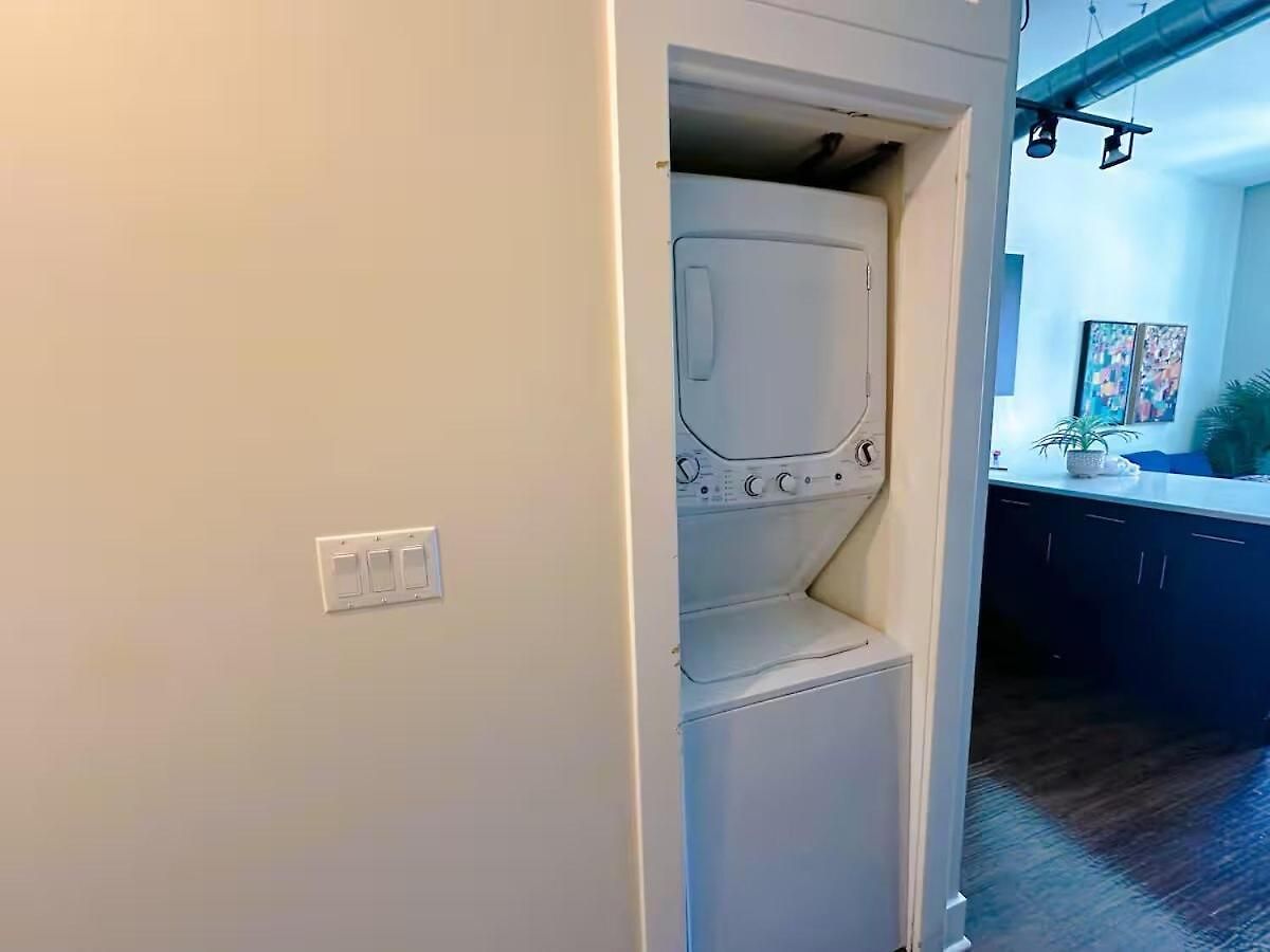 Smoke Ok 2br Retreat Near Mccormick Apartment *