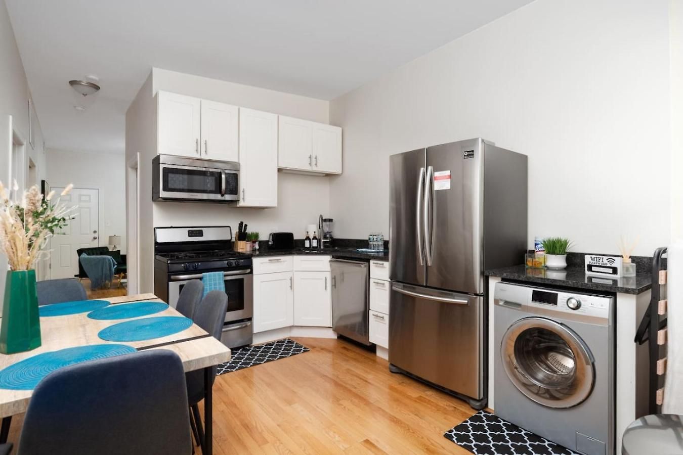 15 Mins Dt Humboldtpark Gem Sleeps 8 Freepark Chicago