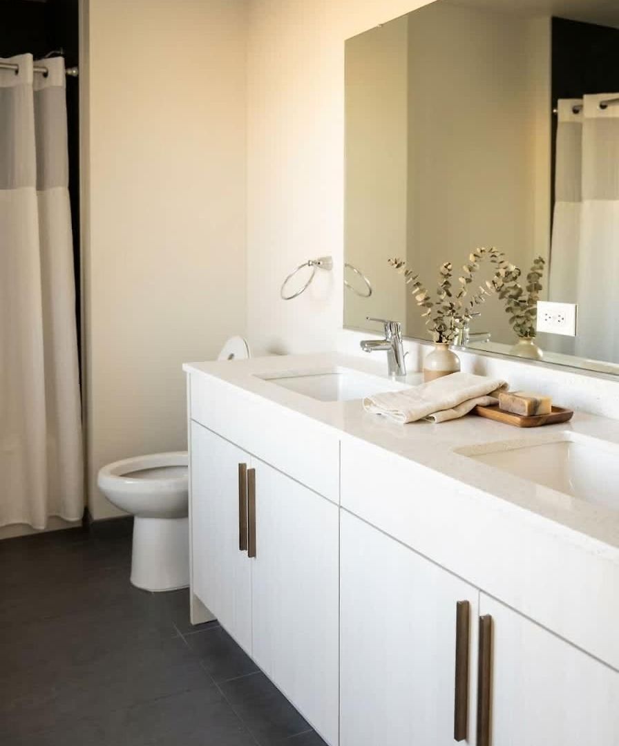 Boulevard Just 5 Minutes From Magnificent Mile And River North 06 *