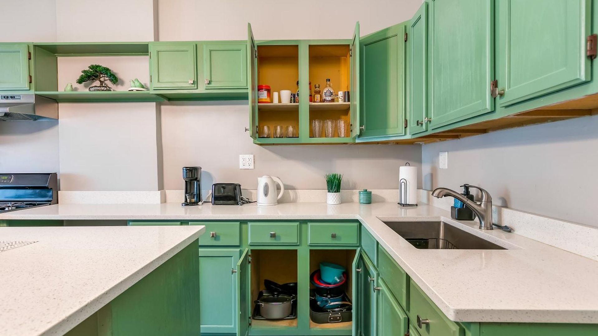 Logan Sq 4br - Free Parking - Near Nightlife & Dt Chicago