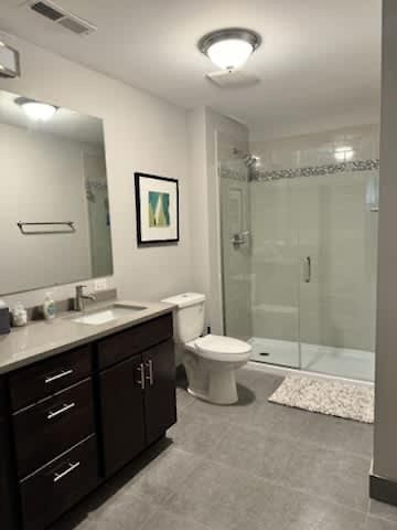 4 Bedroom Sleeps 20 People * Chicago