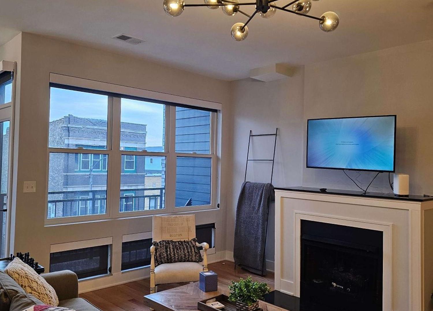 Updated 3 Bedroom Downtown Pilsen