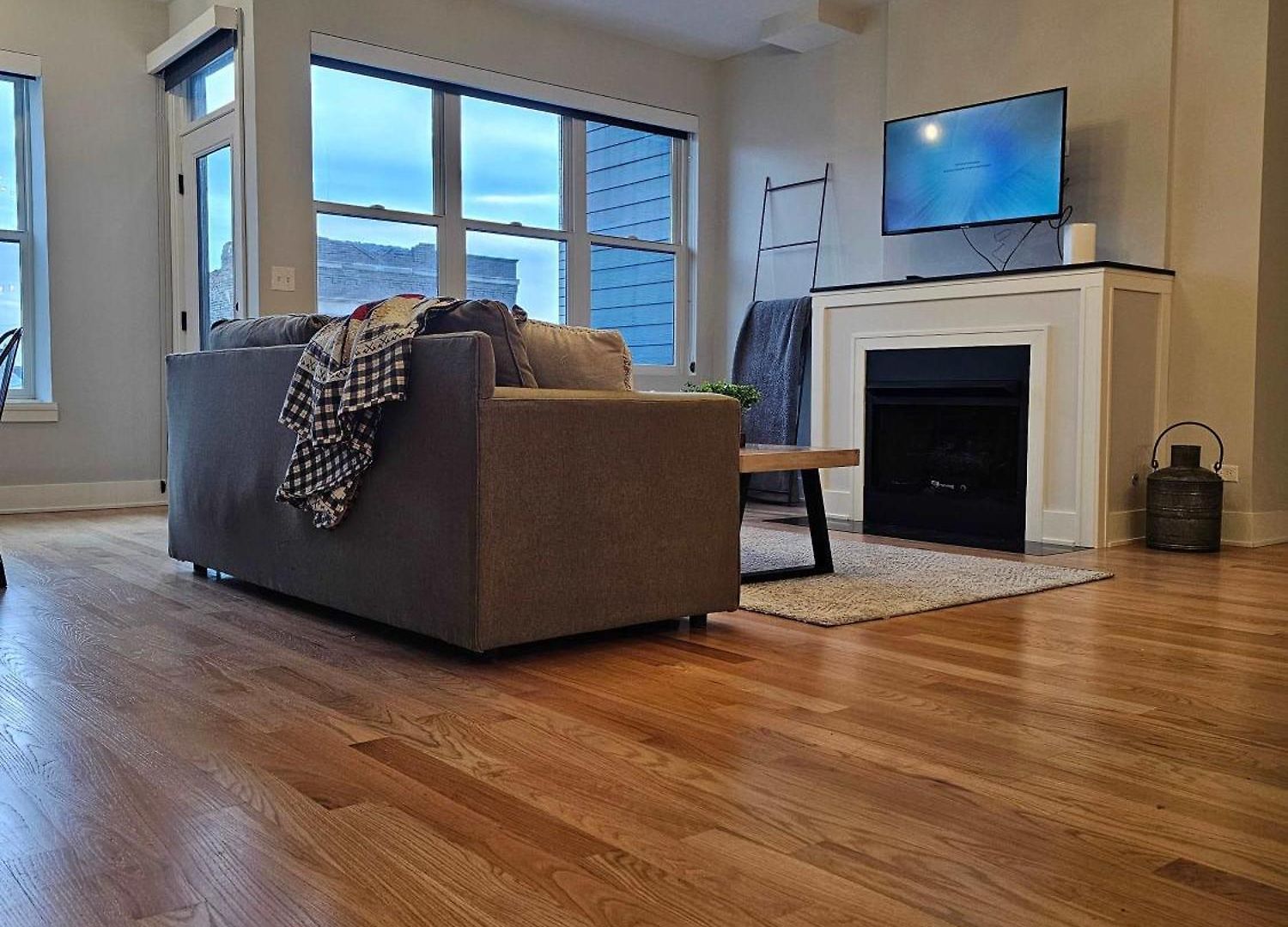 Apartment Updated 3 Bedroom Downtown Pilsen Chicago