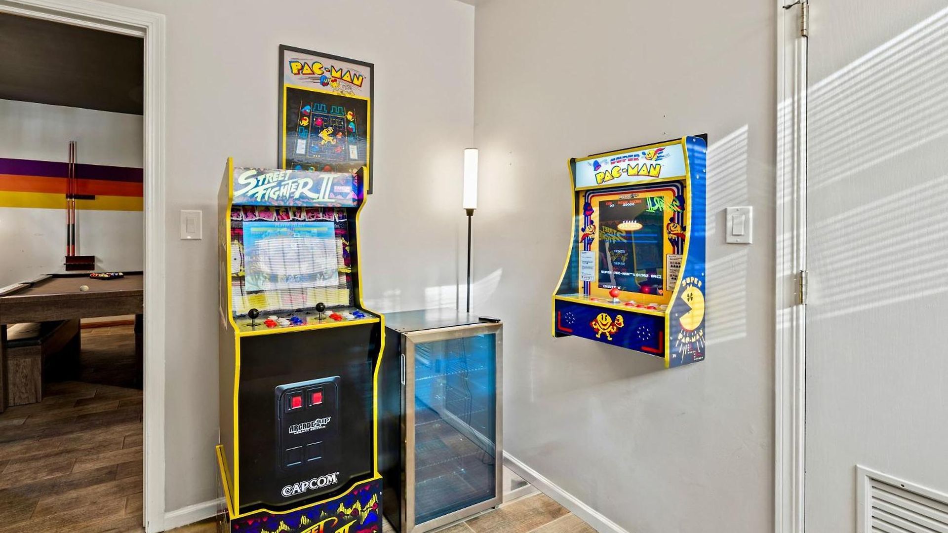 Apartment Pool Table, Pingpong, Arcade, 2-car Parking, 3 Floors Chicago