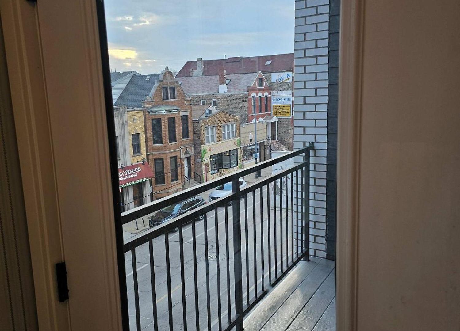 Apartment Updated 3 Bedroom Downtown Pilsen Chicago