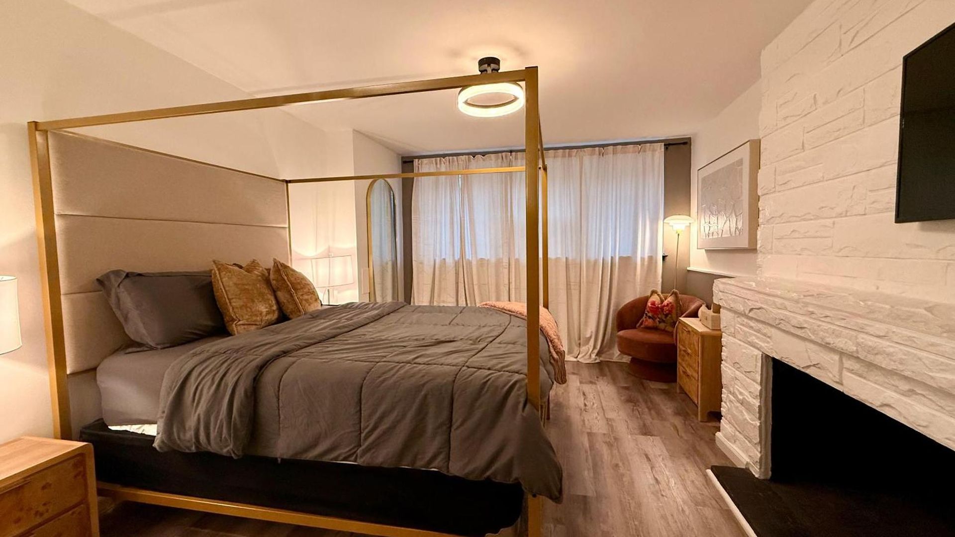 Gold Coast 2br Near Oak Street Chicago