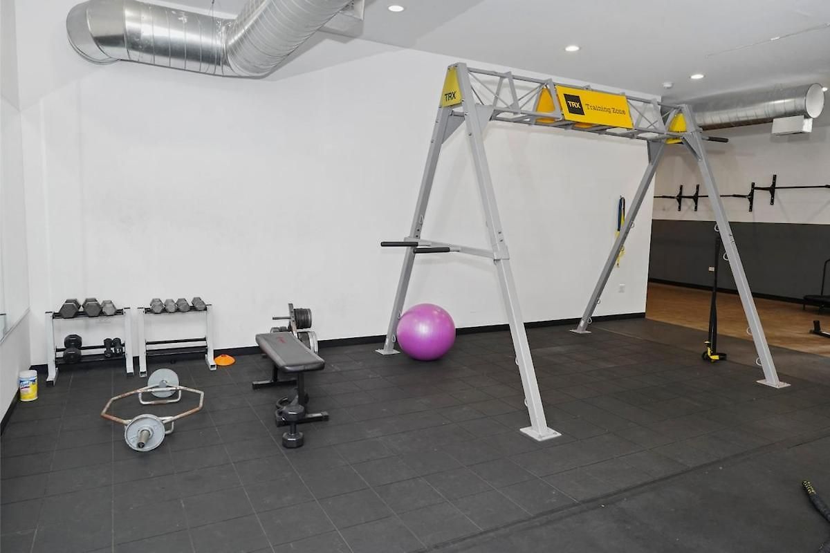 Modern 4br Pilsen Retreat Near Illinois Medical District & Downtown Apartment Chicago