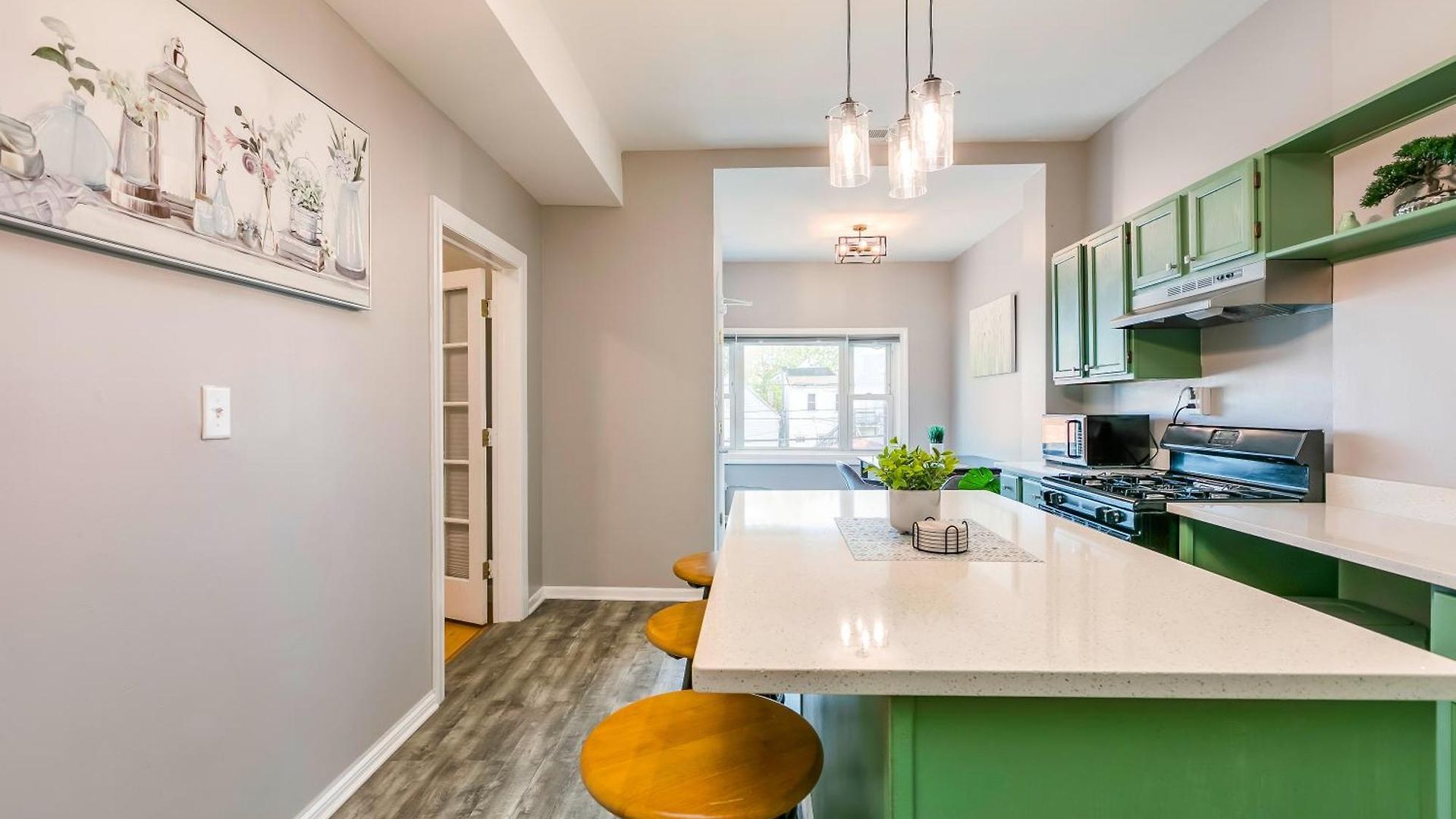 Logan Sq 4br - Free Parking - Near Nightlife & Dt Chicago
