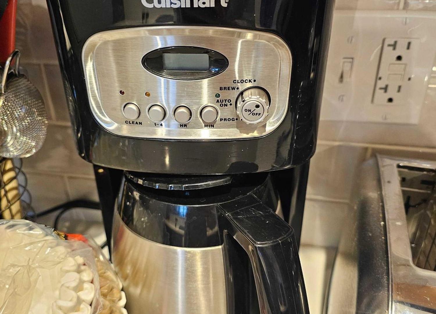 Apartment Updated 3 Bedroom Downtown Pilsen *