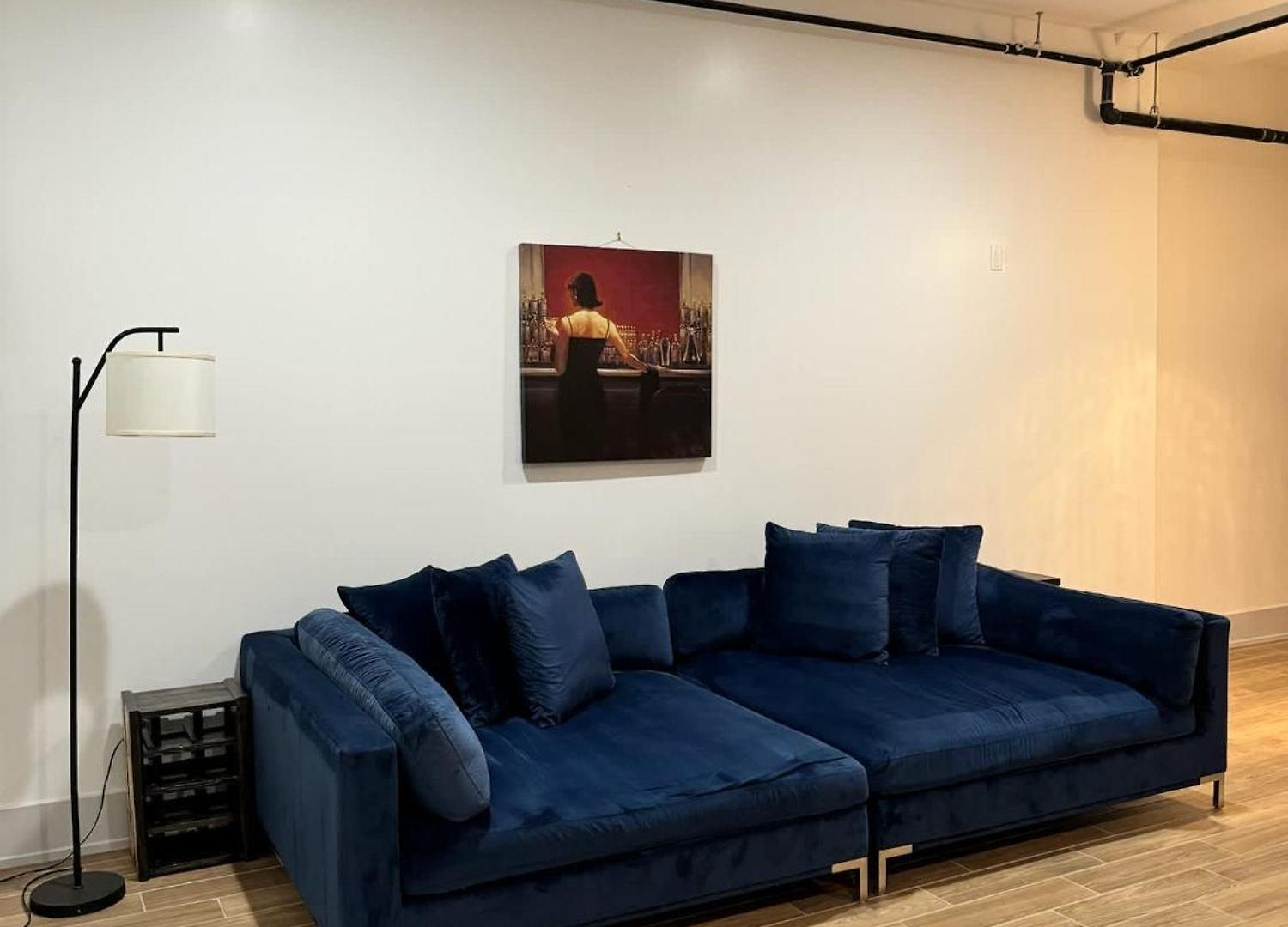 Apartment 4 Bedroom Sleeps 20 People Chicago