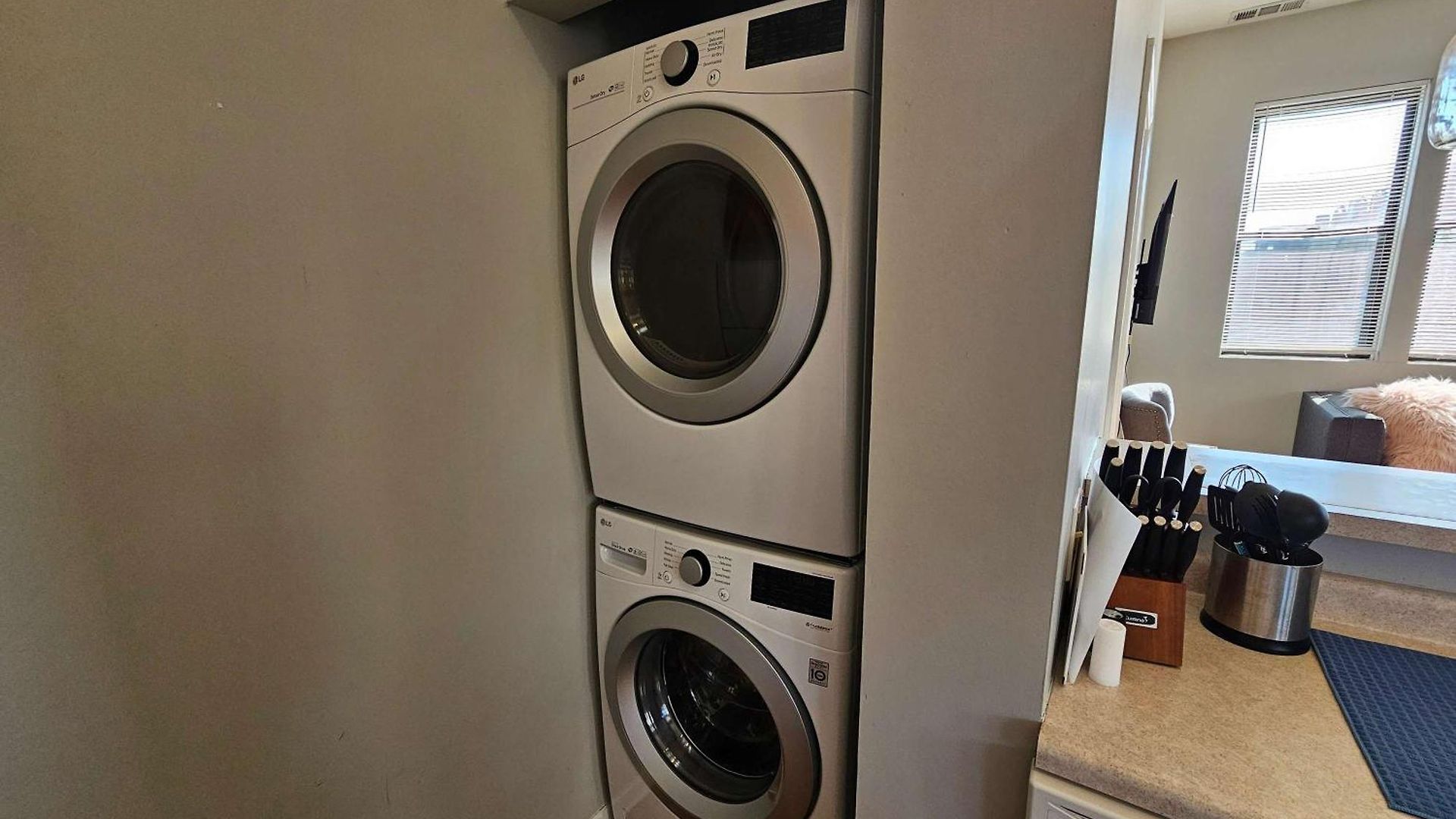 Apartment Two Bedroom West Loop Chicago