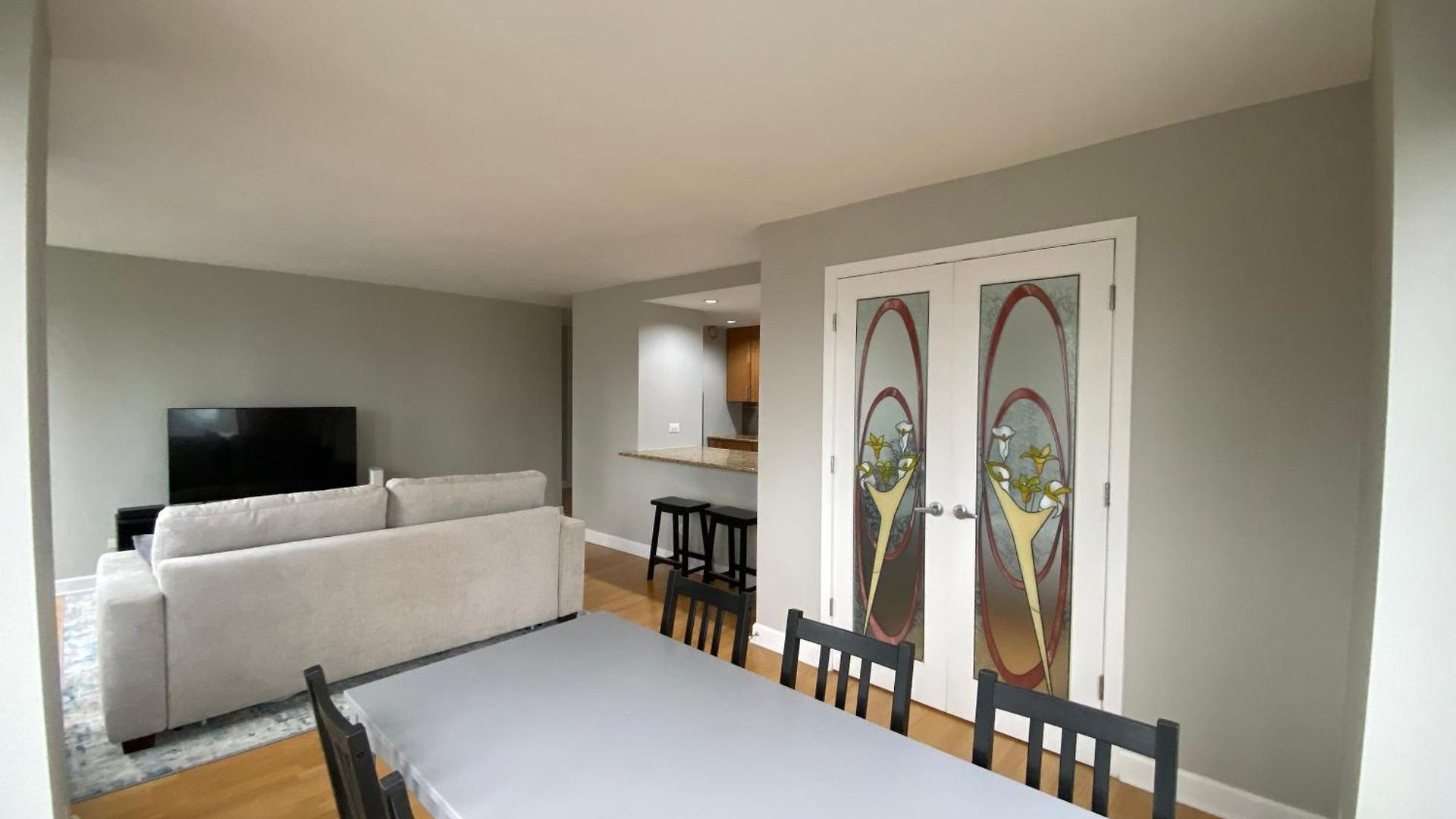River North Magnificent Mile Condo, And Views, 43rd Floor Corner, Parking Included!