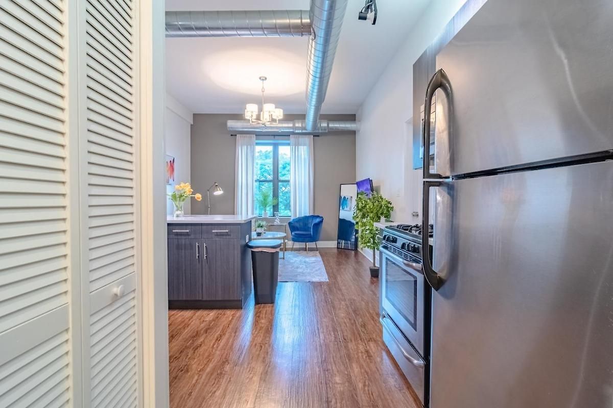 Apartment Spacious 3br Smoke Ok Near Mccormick Place