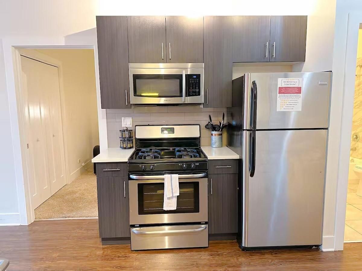 Apartment Smoke Ok 2br Retreat Near Mccormick Chicago