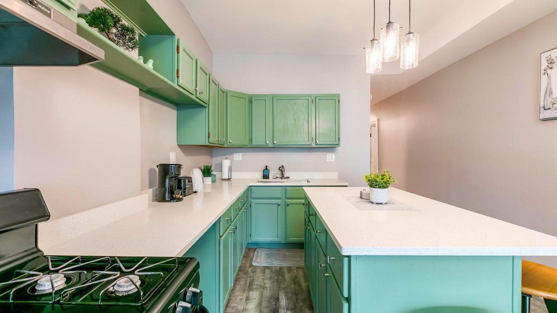 Logan Sq 4br - Free Parking - Near Nightlife & Dt Chicago