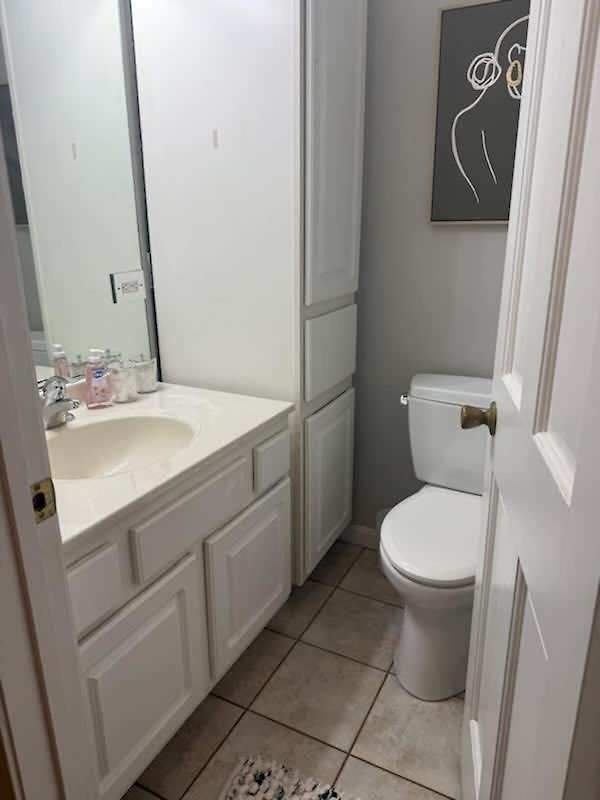 Two Bedroom West Loop *