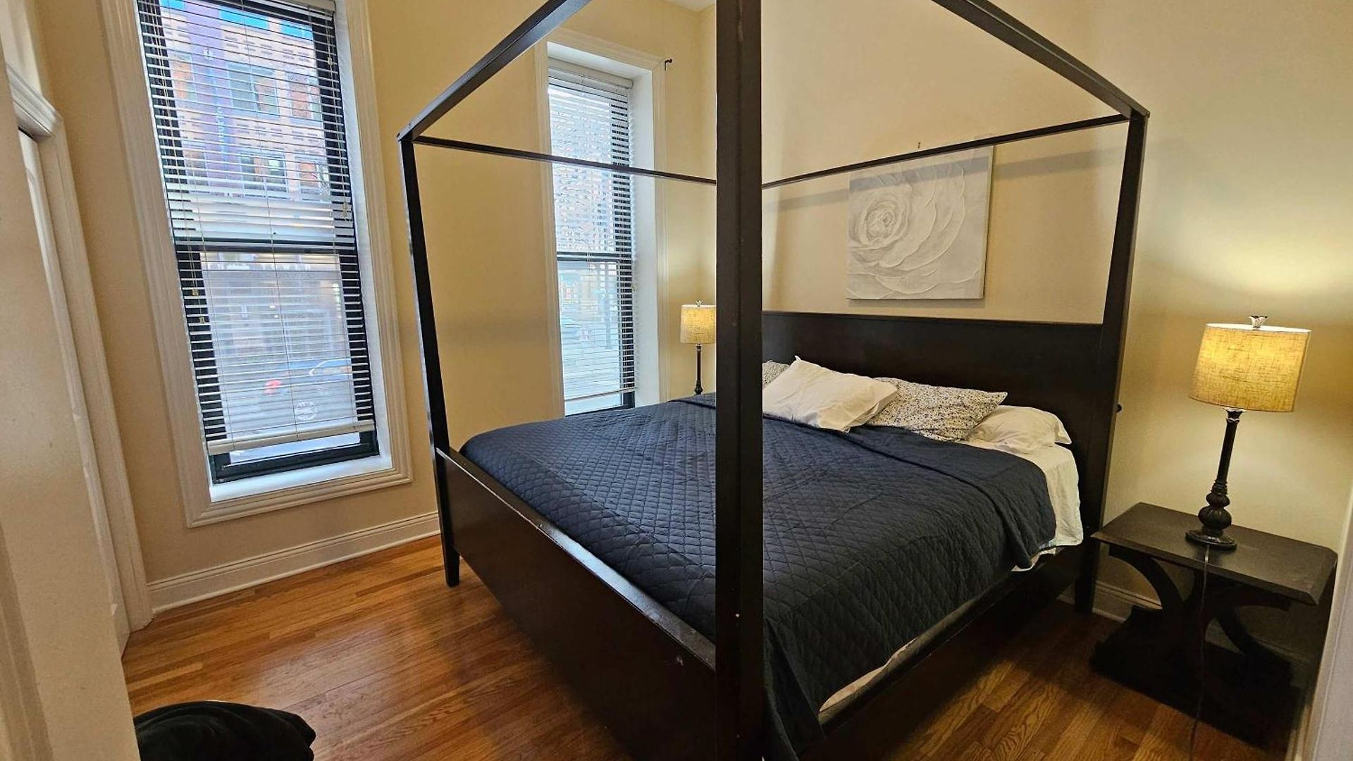Apartment Gold Coast Downtown Sleeps 20 *