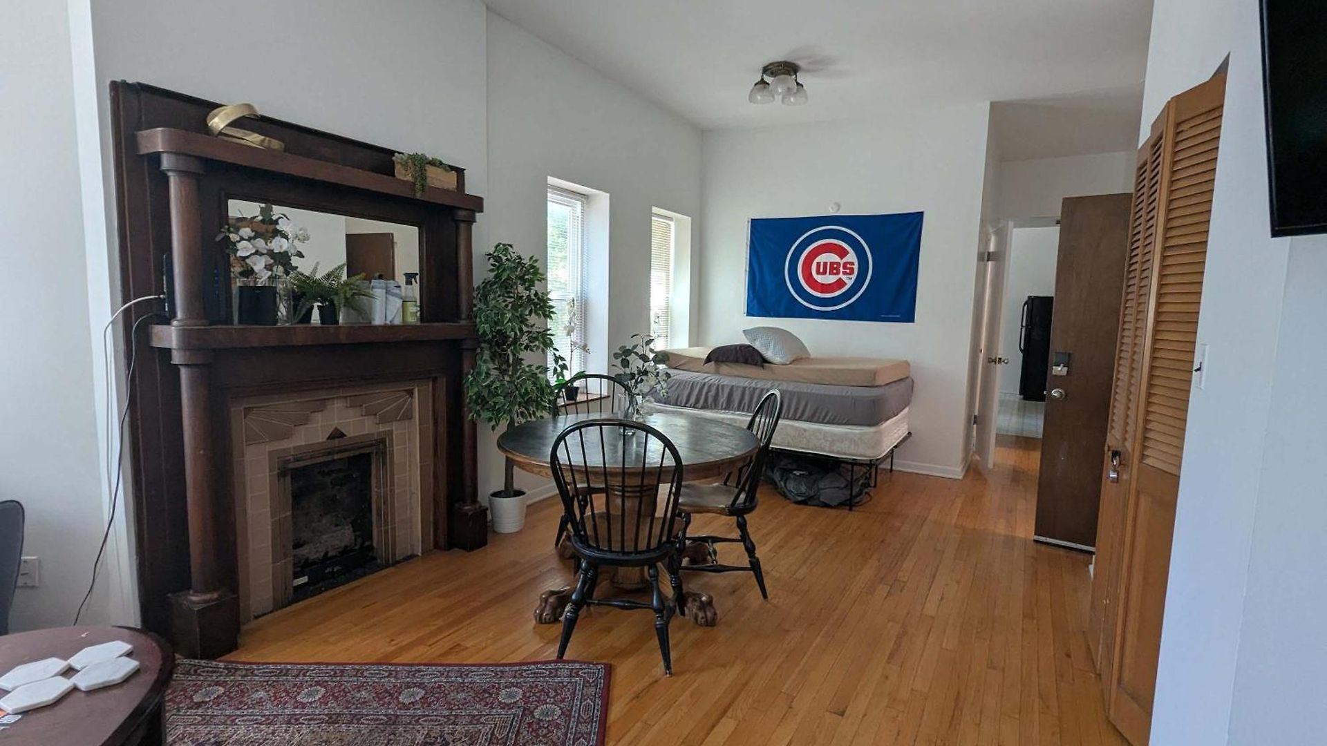 Cubs Near Wrigley *