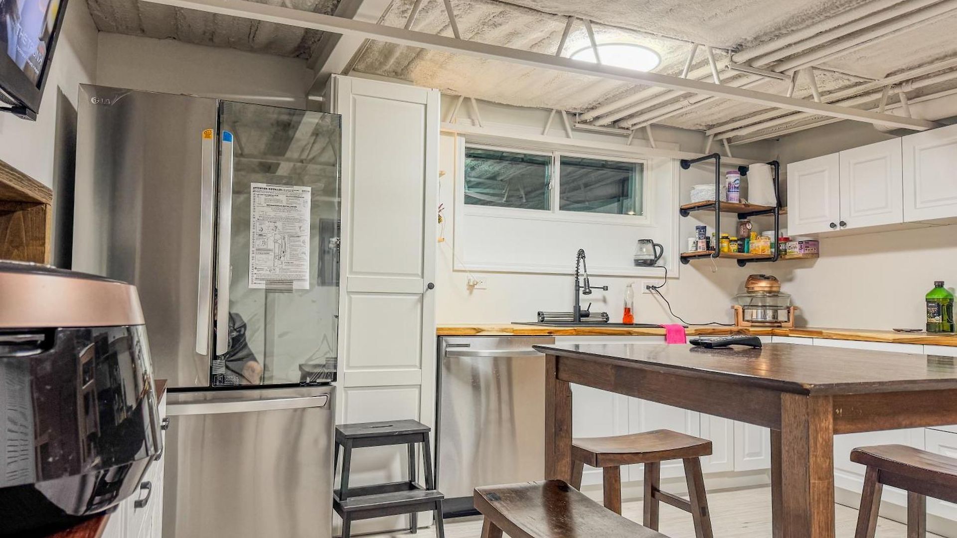 Comfort West Urban Loft House Apartment