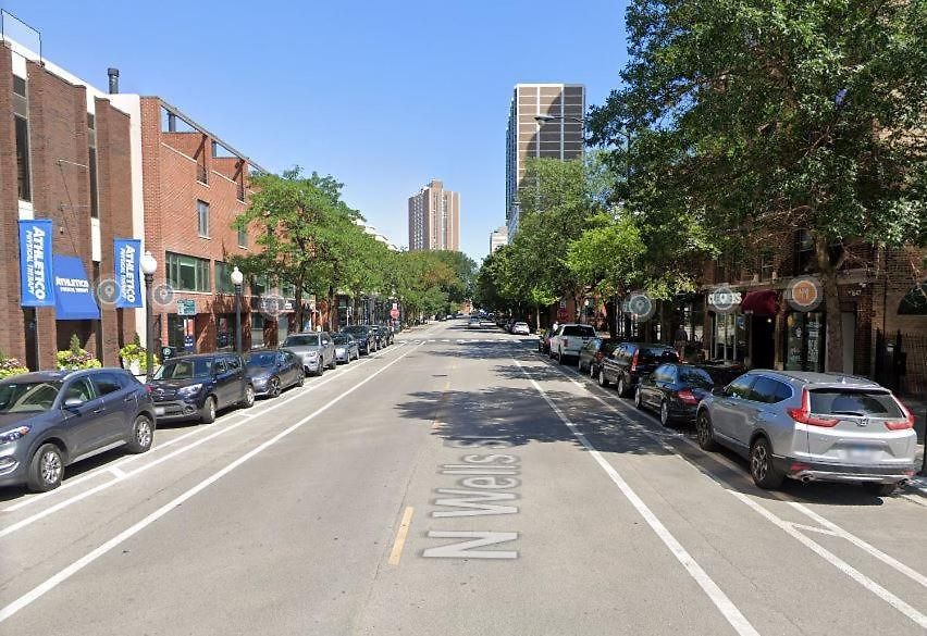 Updated 1 Bedroom In The Location! Chicago