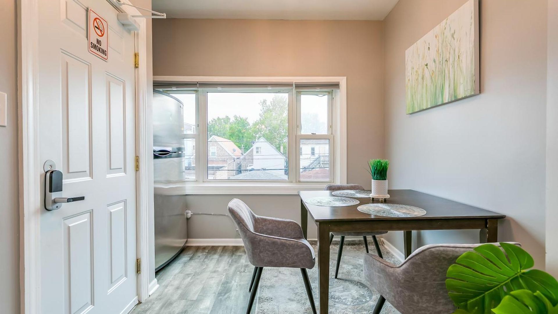 Logan Sq 4br - Free Parking - Near Nightlife & Dt Chicago
