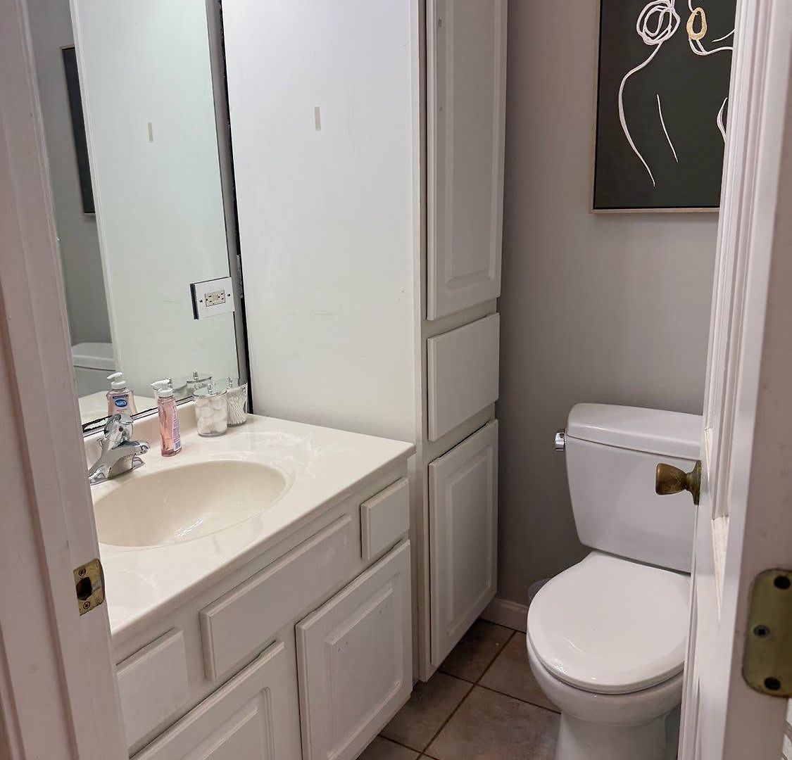 Apartment Two Bedroom West Loop