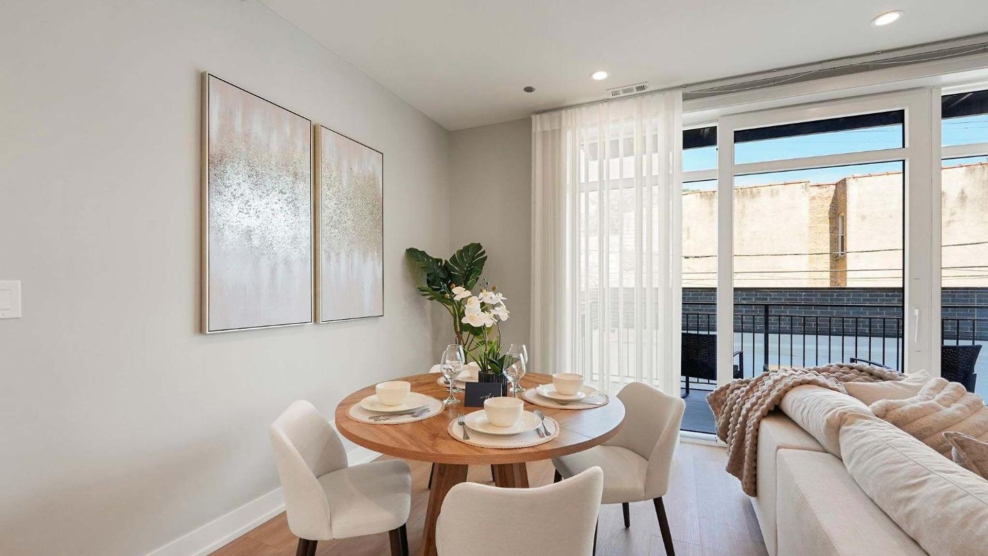 Modern By Med District With Parking & Laundry * Chicago
