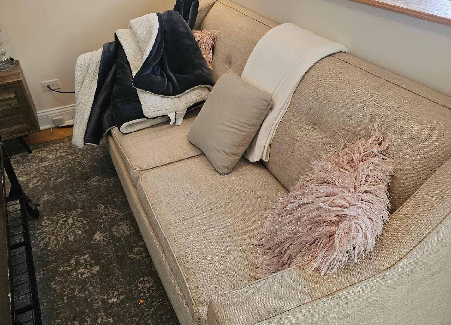 Gold Coast Downtown Sleeps 20