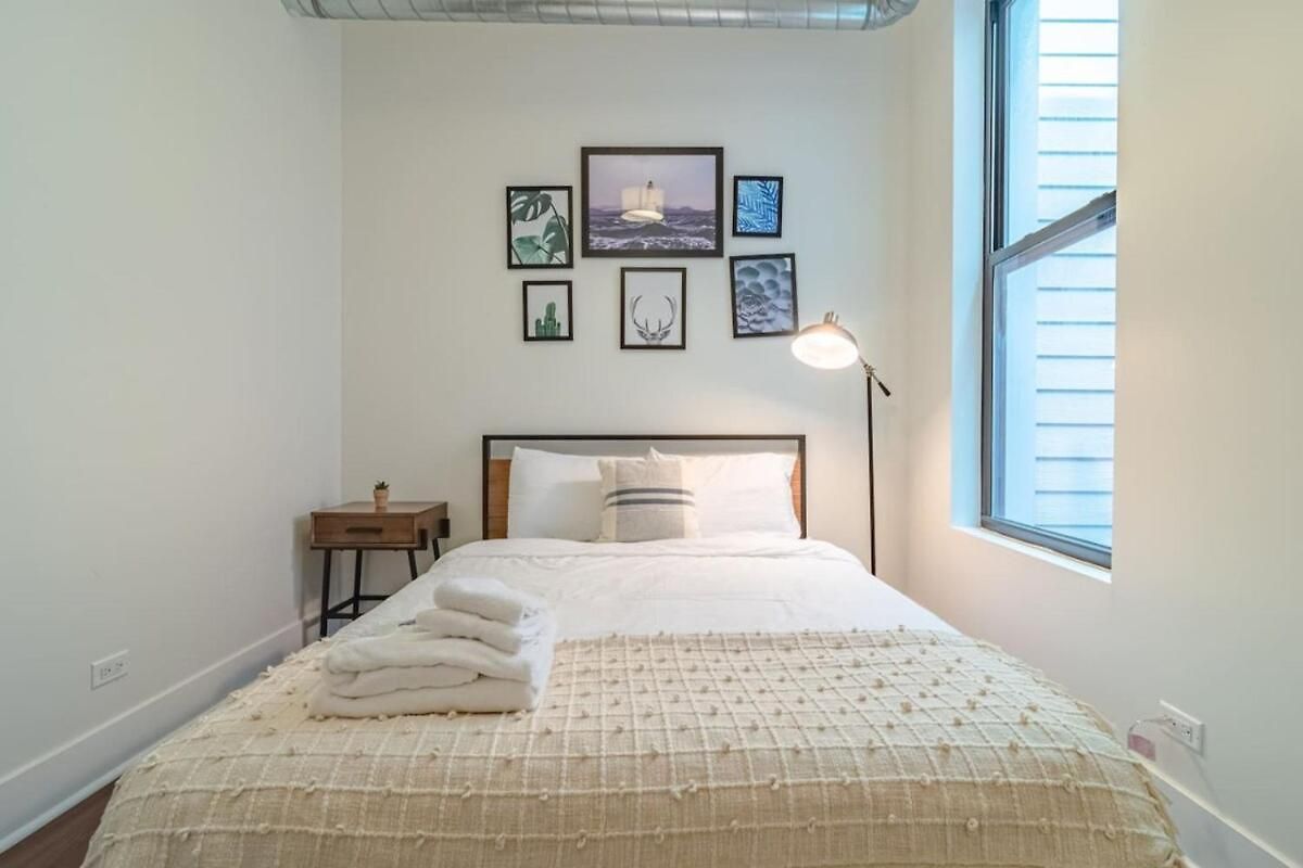 Spacious 3br 420-friendly | Mccormick & Uic Campus Chicago