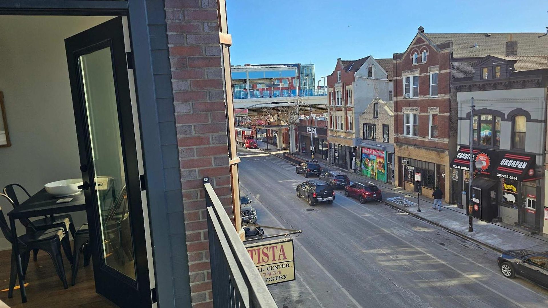 Updated 3 Bedroom Downtown Pilsen * Chicago
