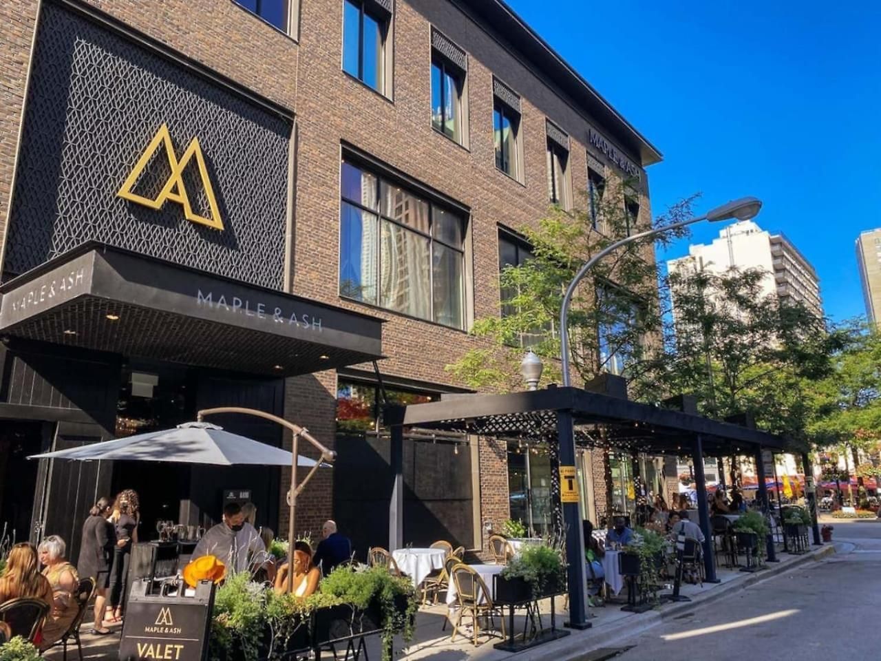 Apartment Gold Coast 2br Near Oak Street *