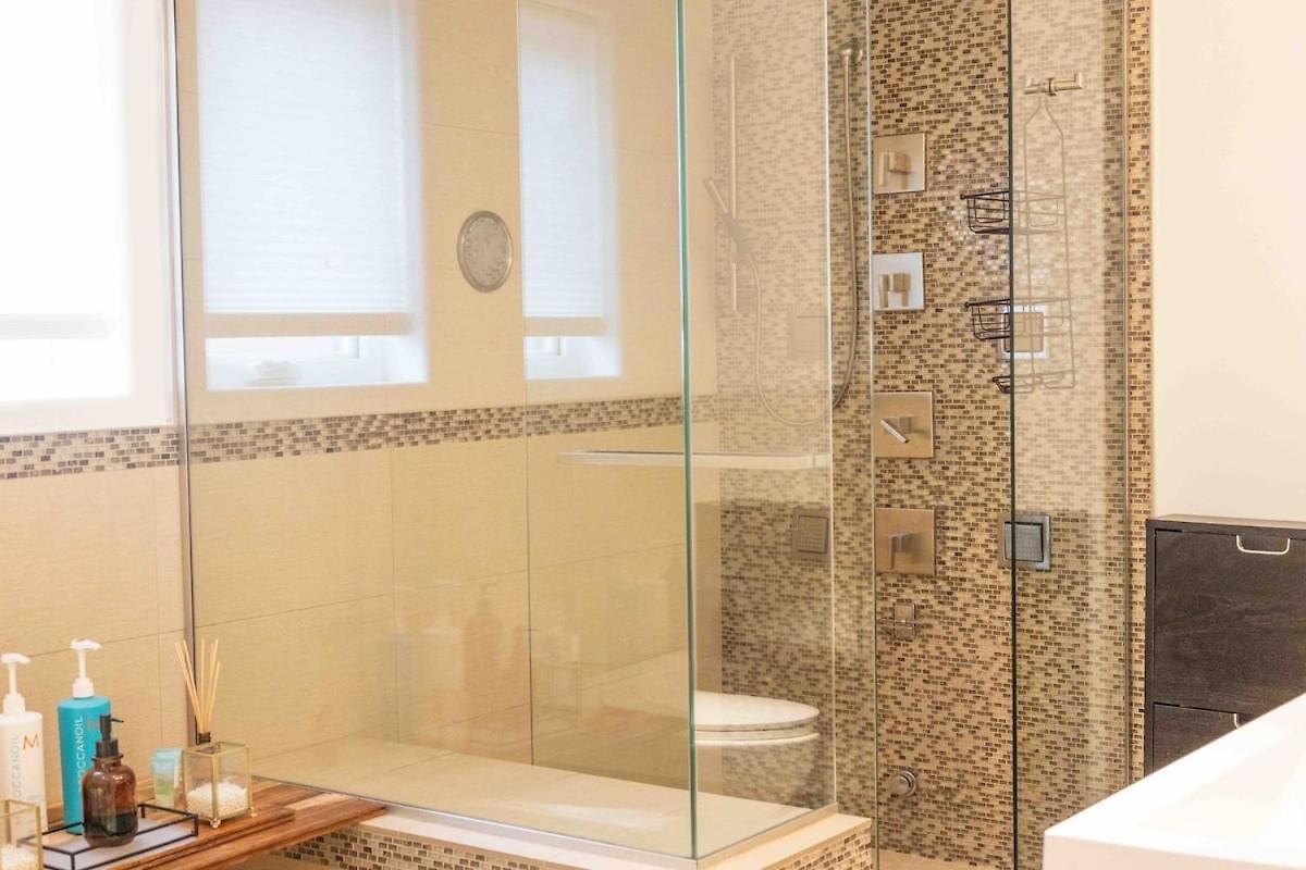 2level Duplex With Jaccuzi-gem In 4bd&3ba *